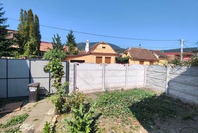 Casă cu 2 camere în Central
