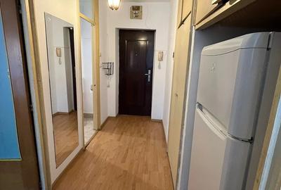 Garsonieră decomandată în Timpuri Noi