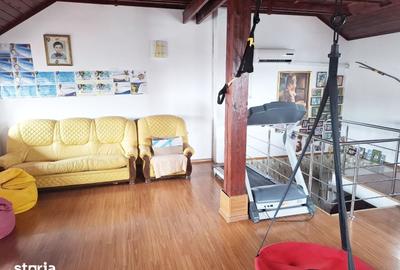 Casă cu 4 camere cu Teren 340 Mp în Central