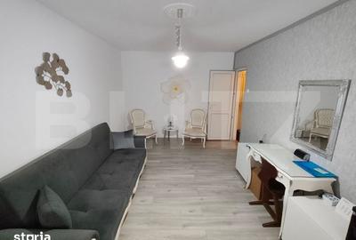 Apartament cu 3 camere decomandat în Sud