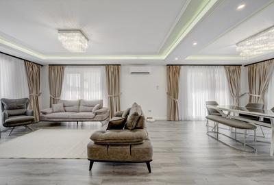 Casă individuală cu 4 camere cu Canalizare în Tunari