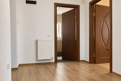 Garsonieră decomandată în Plopilor