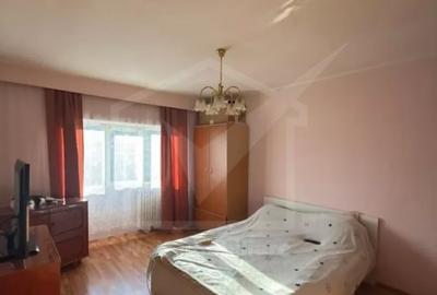 Apartament cu 3 camere decomandat, mobilat în Mănăștur