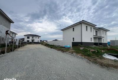 Casă cu 5 camere cu Teren 470 Mp în Șura Mică