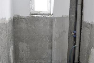 Casă cu 10 camere cu Teren 500 Mp în Calea Poplăcii - 1
