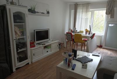 Apartament cu 2 camere decomandat, mobilat în Centrul Civic - 1