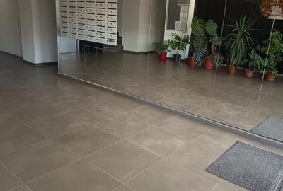 Apartament cu 3 camere în Central - 1