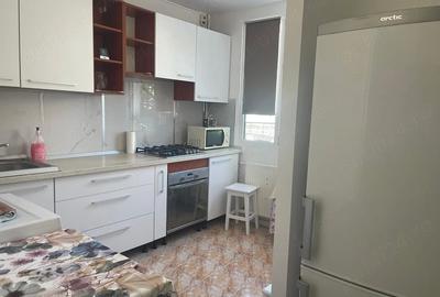 Apartament cu 2 camere decomandat în Militari
