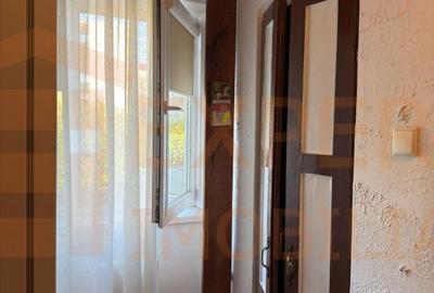 Apartament cu 2 camere semidecomandat, mobilat în Tomis Mall
