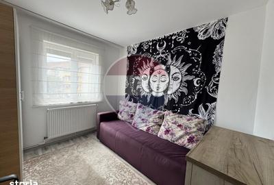 Apartament cu 3 camere în Cetate - 1