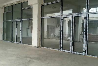 Spațiu comercial, de 164 mp, în Traian - 1
