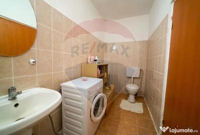 Casă cu 7 camere cu Canalizare în Turnu - 9