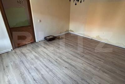 Casă cu 4 camere în Ghiroda