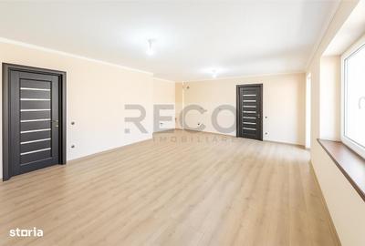 Casă cu 4 camere cu Teren 521 Mp în Sântion - 3