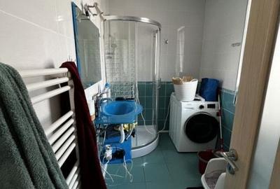 Casă cu 4 camere cu Teren 200 Mp în Florești
