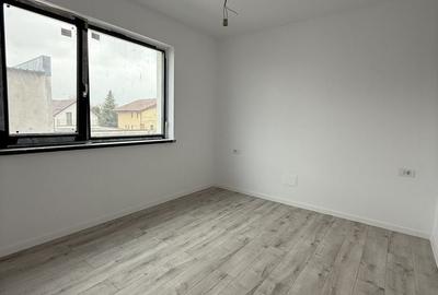 Casă cu 4 camere în Costi - 4