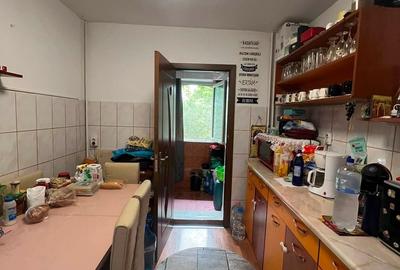 Apartament cu 2 camere decomandat în Calea București