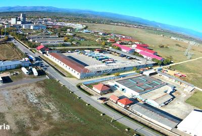Spațiu comercial, de 3,500 mp, în Central - 20