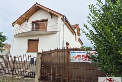 Casă individuală cu 4 camere cu Canalizare în Șona - 2