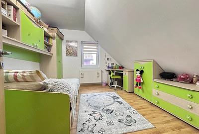 Apartament cu 3 camere decomandat în Hipodrom 1