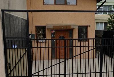 Casă cu 4 camere cu Teren 125 Mp în Central - 2