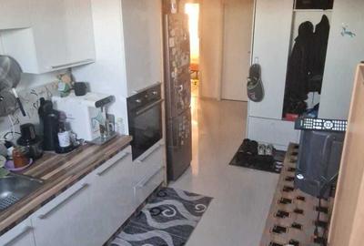 Apartament cu 2 camere decomandat în Aradului