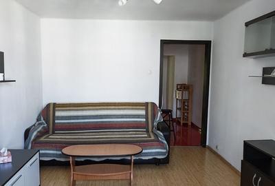 Apartament cu 2 camere decomandat în Drumul Taberei