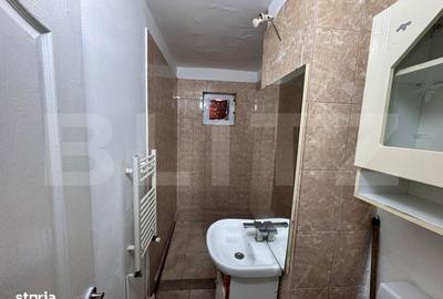 Apartament cu 2 camere în Micro 11