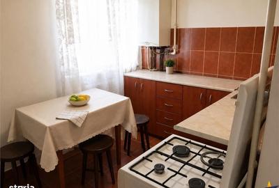 Apartament cu 2 camere decomandat în Rovinari