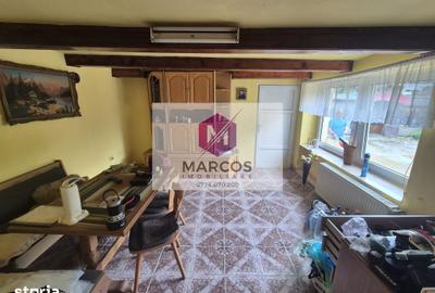 Casă cu 4 camere cu Teren 1726 Mp în Central