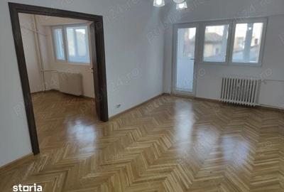 Apartament cu 3 camere decomandat în Dorobanți