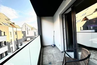 Apartament cu 3 camere în Tractorul