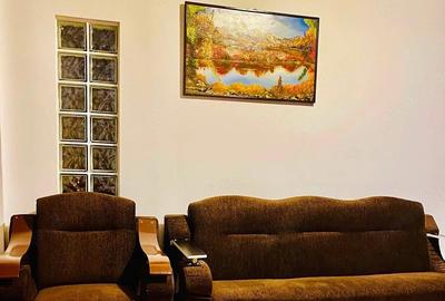 Apartament cu 2 camere semidecomandat, mobilat în Ultracentral