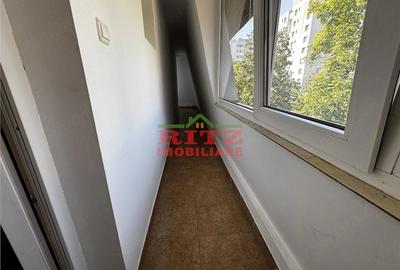 Apartament cu 3 camere semidecomandat în Ultracentral