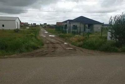 Teren de 500 mp, în Gării - 2