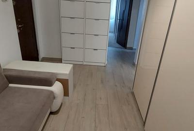 Apartament cu 3 camere decomandat în Palat - 10