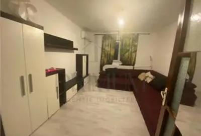Garsonieră decomandată, mobilată în Buziașului