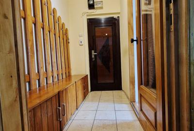 Apartament cu 3 camere semidecomandat în Micro 16 - 8
