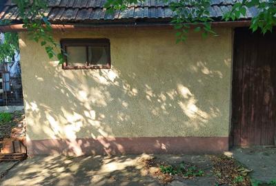Casă cu 4 camere cu Teren 500 Mp în 6 Vânători - 1