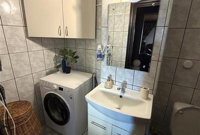 Apartament cu 4 camere decomandat în Nicolina - 13