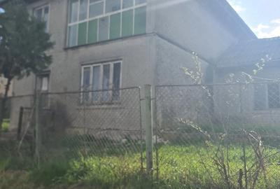 Casă cu Teren 1300 Mp în Probota - 2