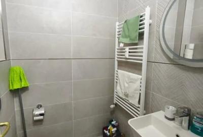 Apartament cu 3 camere decomandat în Rădăuți - 11