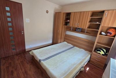 Apartament cu 3 camere semidecomandat în Central - 3