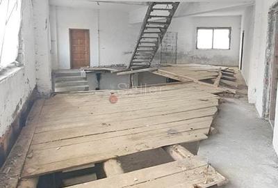 Spațiu comercial, de 1,600 mp, în Central - 13