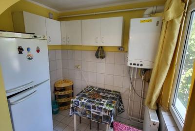 Apartament cu 3 camere decomandat în Bistrița Lac