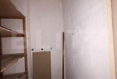 Apartament cu 3 camere în Dâmbu Pietros
