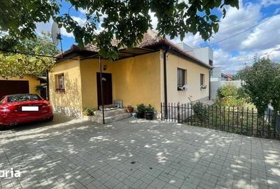 Casă cu 4 camere cu Teren 250 Mp în Ronaț
