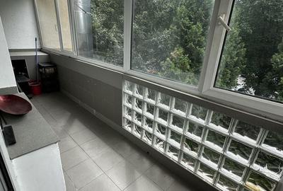 Apartament cu 2 camere semidecomandat în Exterior Vest