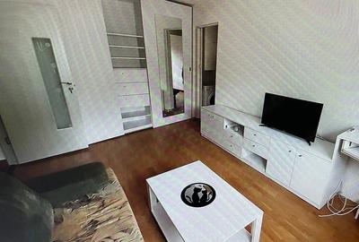 Apartament cu 2 camere semidecomandat în Boul Roșu
