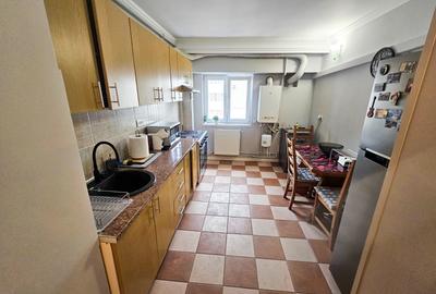Apartament cu 3 camere decomandat, mobilat în City Park Mall - 14